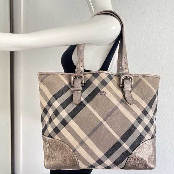 Burberry Check Tote Bag - Picture 8 of 14